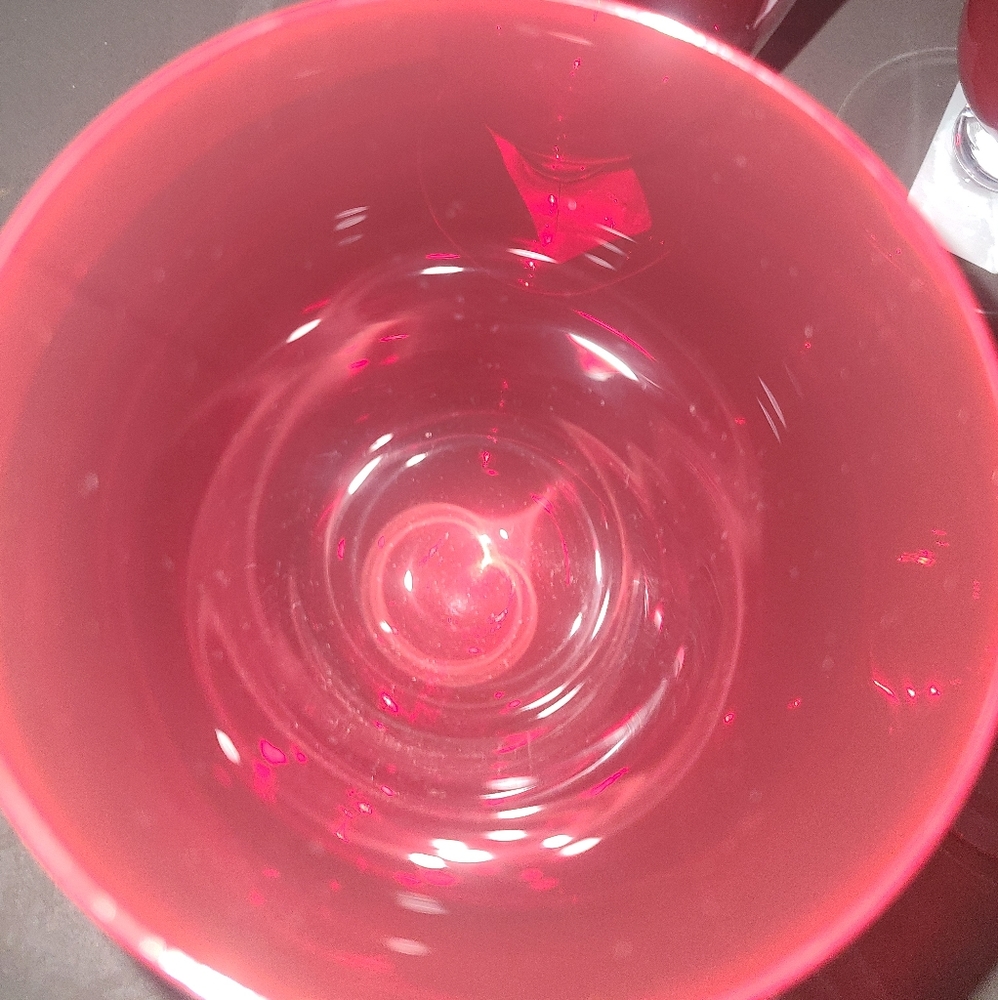 Lenox glasses red inside colar